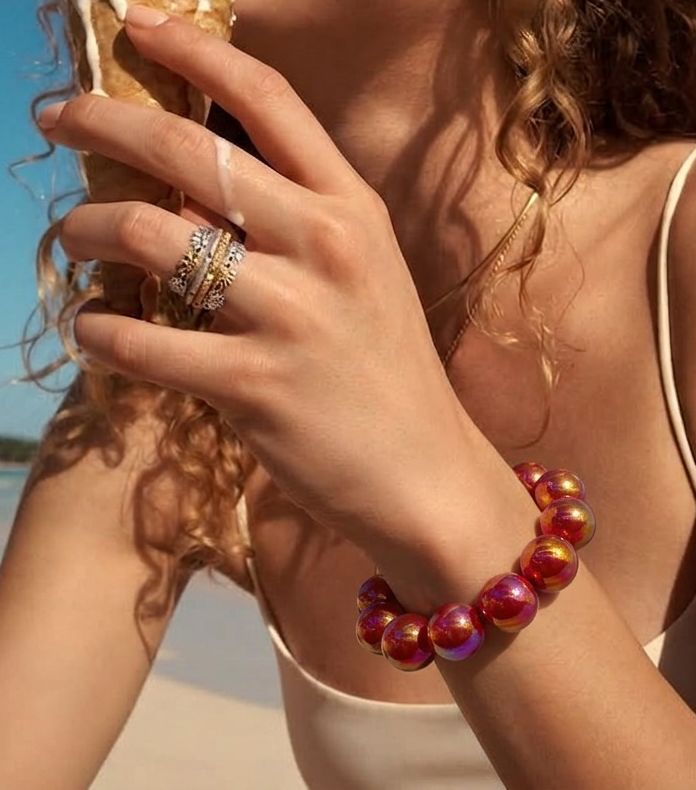 BRACELET RED